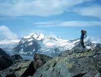 Im Hintergrund die Stubaier Alpen