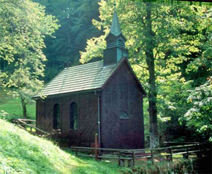 Hölzerne Kirche